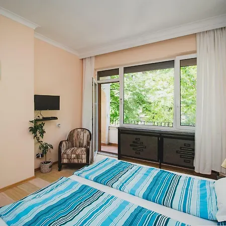 San Stefano 14 Apartment *